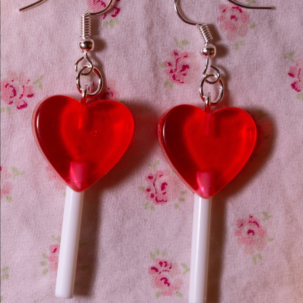 Red Lolipop Heart Earrings - Picture 1 of 2